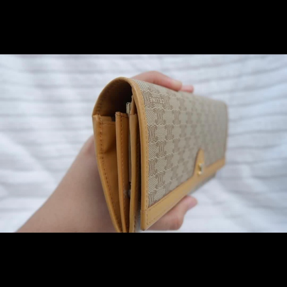 Preloved CELINE Long Wallet - Picture 5 of 7